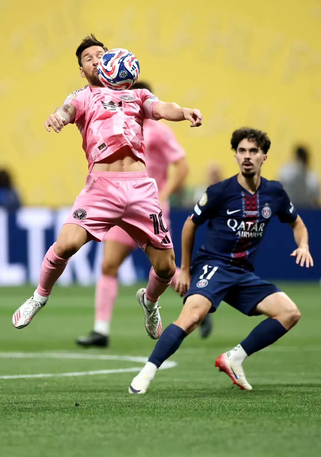 PG电子-巴塞罗那训练开放日，清晨单刀错失引欢呼，NBA总决赛在即，阵容厚度经受考验的简单介绍