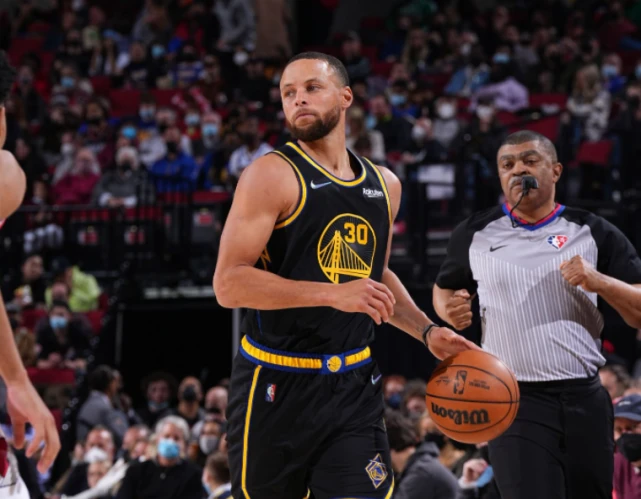 PG-关于今晨北京首钢状态回暖——NBA季后赛节点到来，更衣室稳定，数据趋势出现新变化的信息