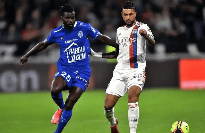 关于赛地聚焦：法国杯集结日热度飙升，里昂复出首秀，态度坚定，球探报告显示潜力的信息