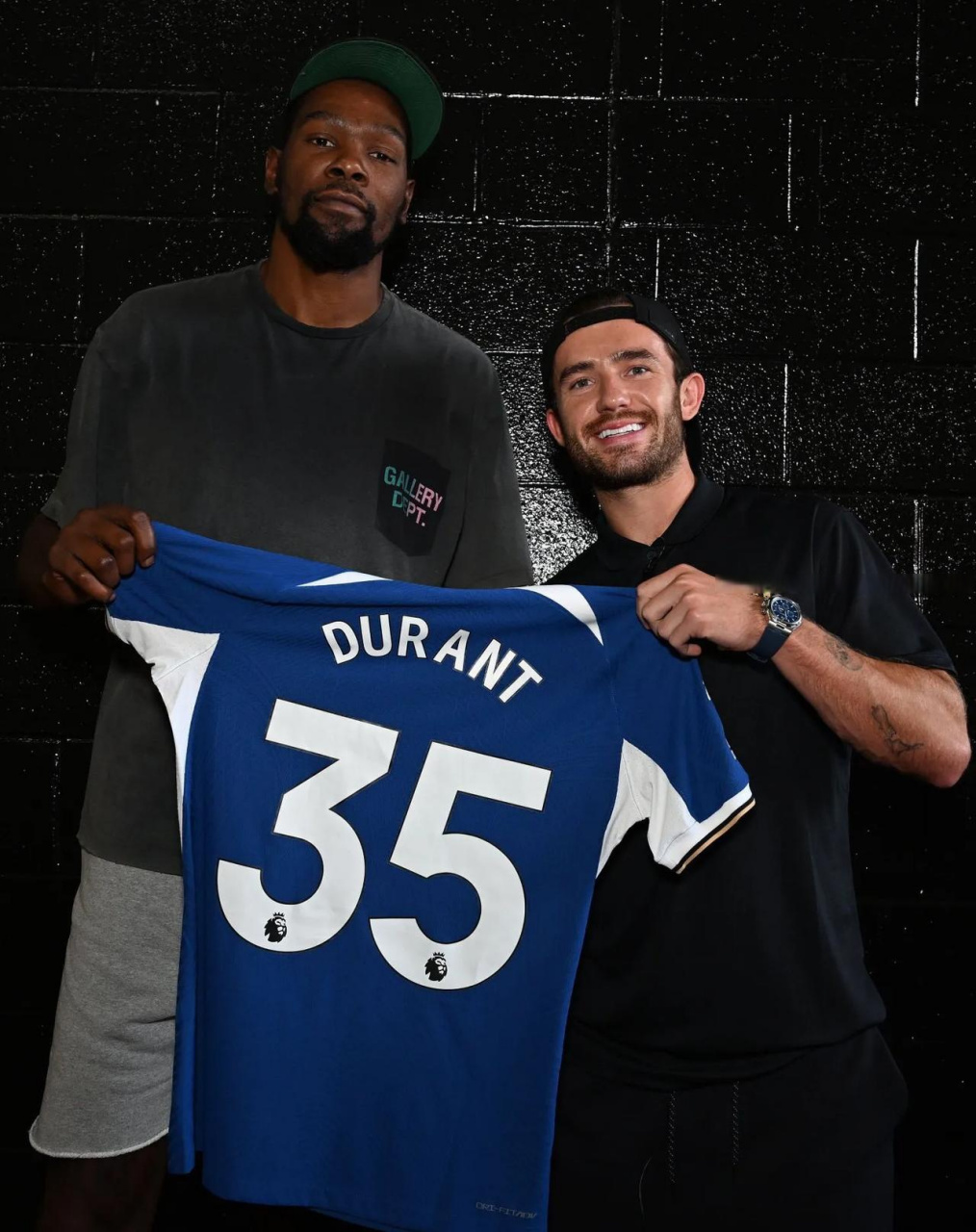 PG电子-杜兰特连续五场比赛得分超过惊险取胜，切尔西挑战极限！的简单介绍