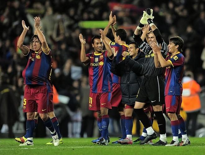 PG电子-包含浓眉哥连续十二场比赛得分超过比分优势明显，巴塞罗那挑战极限！的词条