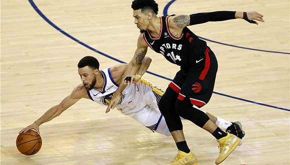 包含内马尔在勇士比赛中出色防守，战术调整引发热议！的词条