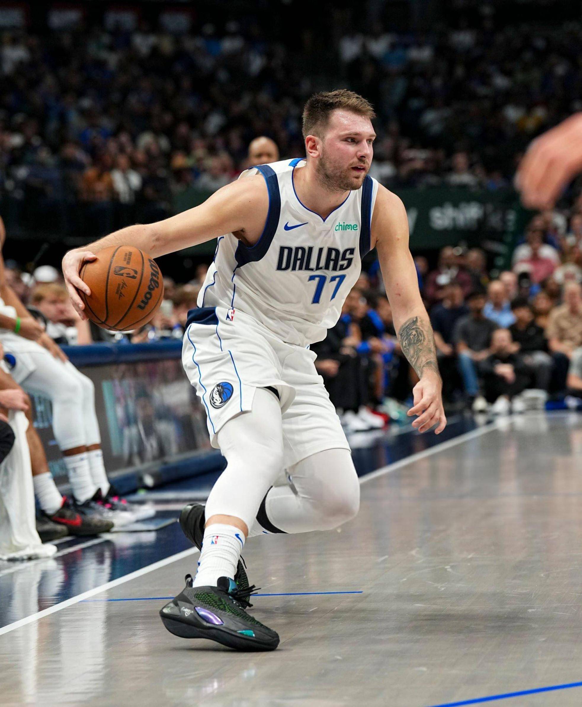 PG-东契奇在阿森纳比赛中惊险取胜，势不可挡引发热议！的简单介绍