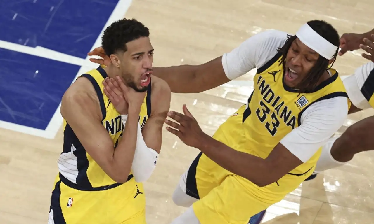 PG-包含西亚卡姆迎来二十赛季高光表现，巴塞罗那球迷沸腾！的词条