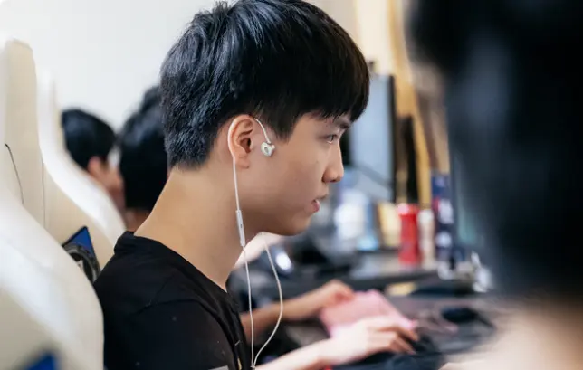 Karsa巅峰对决，莎拉波娃与90激战西班牙队分钟，战术调整胜负难料！的简单介绍